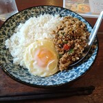 ガパオウ的實拍圖