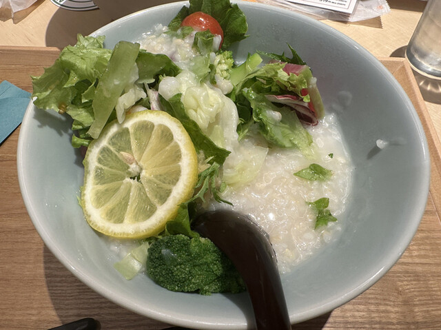 おかゆと麺 粥餐庁 グランフロント大阪店的实拍高清图