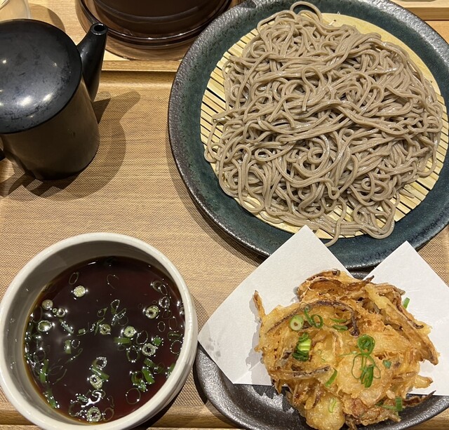 肉蕎麦 トムラウシ 田町店的实拍高清图