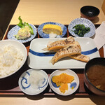焼魚定食と釜戸ごはん 梅田食堂的實拍圖