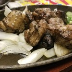 炭火肉酒場肉まる的实拍图
