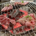 recommendations for ホルモン肉問屋 小川商店 天神橋五丁目店