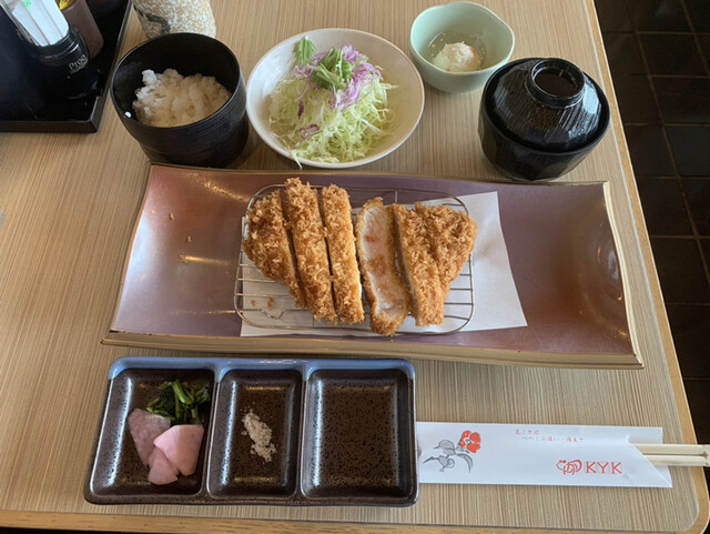 とんかつKYK 阪急32番街店的实拍高清图