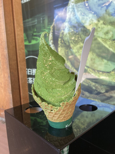 豆政　 金閣寺境内売店的實拍高清圖