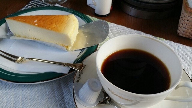 喫茶測量山的实拍高清图