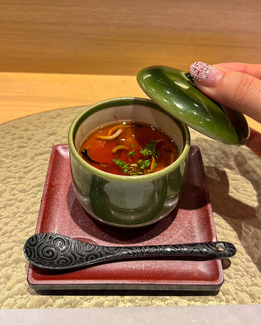 梅田 鮨 よこ田的實拍高清圖