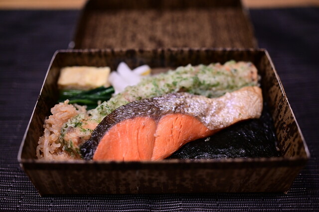 recommendations image for 刷毛じょうゆ 海苔弁 山登り GINZA SIX店