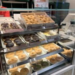 クリスピー クリーム ドーナツ LINKS UMEDA店的实拍图