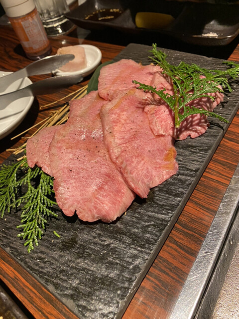 李休 千日前的實拍高清圖