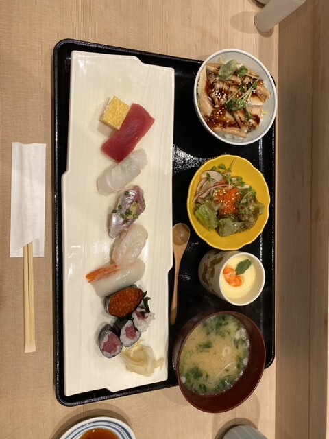 recommendations image for 築地 鮨たけ