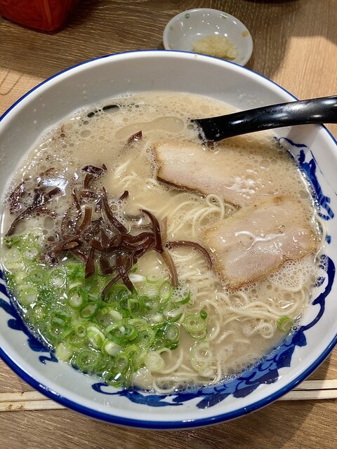 元祖 糸島ラーメン銅羅 福岡空港店的實拍高清圖