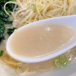 塩豚骨らーめん たちひら的實拍圖