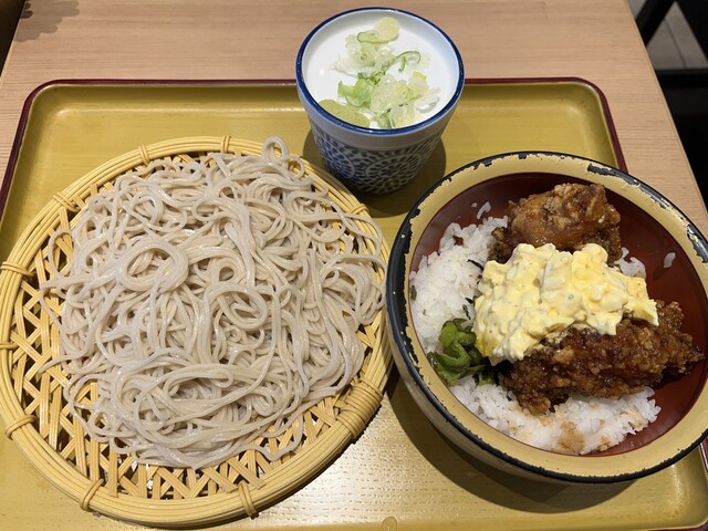 自家製麺 うちそば 芝浦二丁目店的实拍高清图