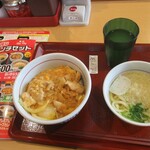 なか卯 福知山堀店的实拍图