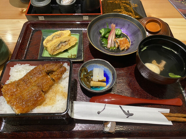 うなぎ処 うな富 池田川西店的實拍高清圖