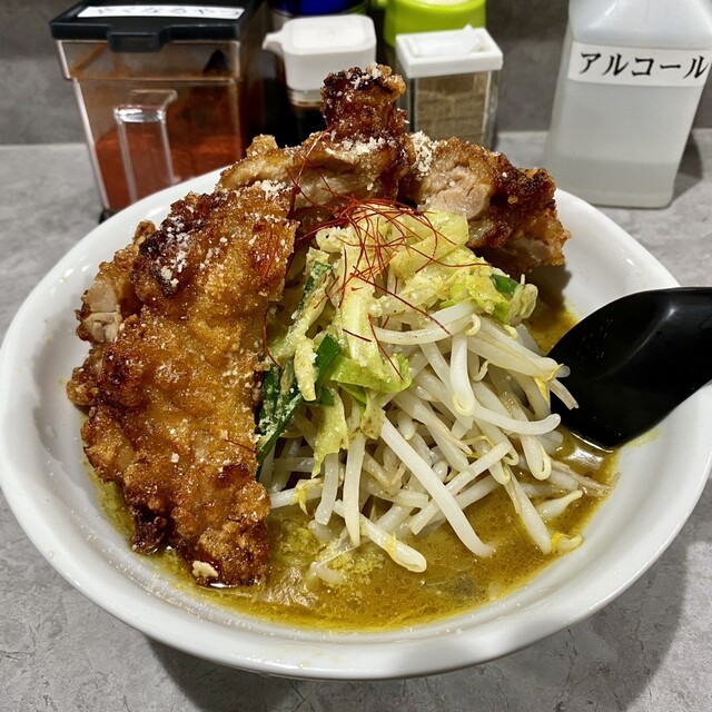 recommendations image for 旨辛ラーメン 表裏 高田馬場店