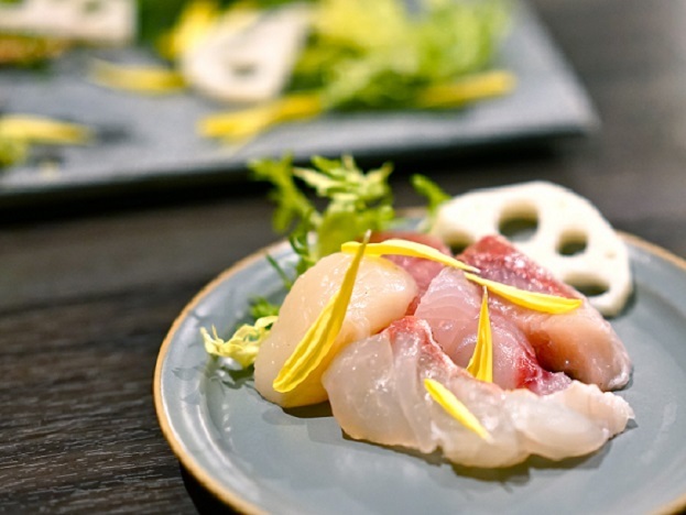 幻の和牛と三崎港直送鮮魚の居酒屋 モルゲン 五反田駅前店的实拍高清图