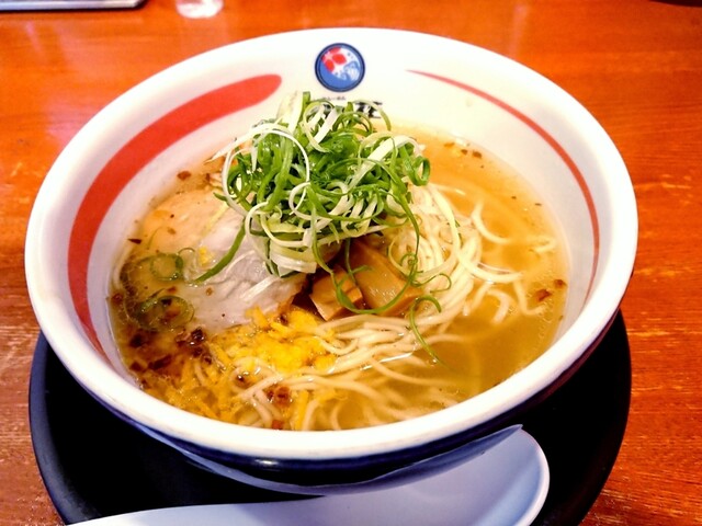 おいしい塩らーめん 波の花 亀岡店的实拍高清图