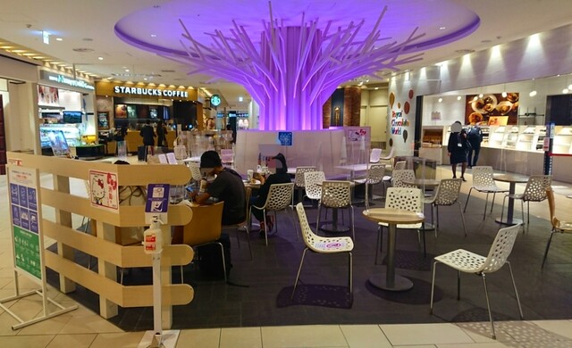 スターバックスコーヒー 新千歳空港店的實拍高清圖