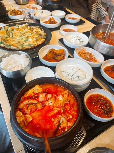 CHEONGANG 韓国料理的實拍高清圖