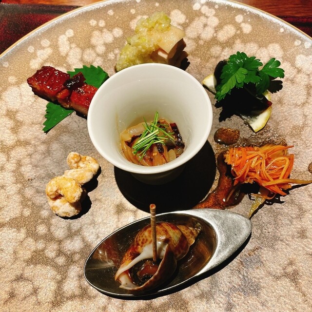 新中国料理HARAKAWA 北新地店的實拍高清圖