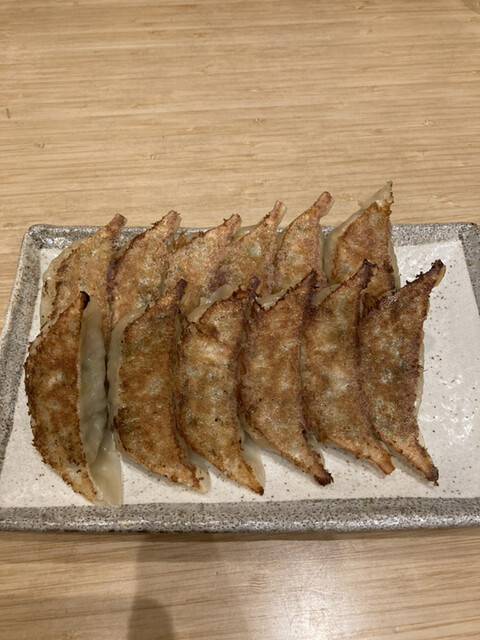 ぎょうざ処 亮昌 新風館的实拍高清图