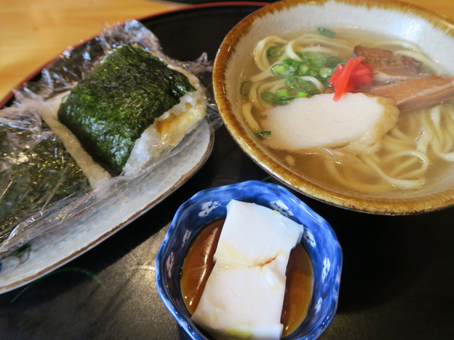 沖縄家庭料理 はは的实拍高清图