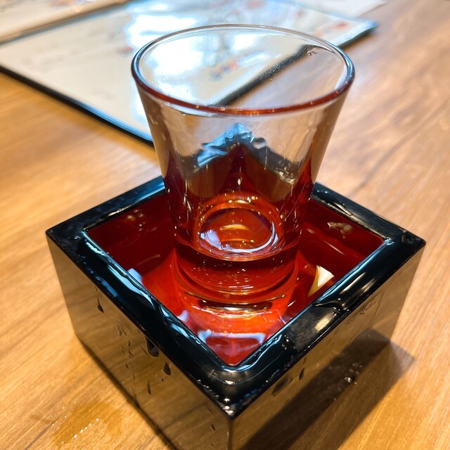 すし屋魚真 下北沢店的實拍高清圖