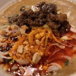 四川担々麺 ななつぼし 新橋店的實拍圖