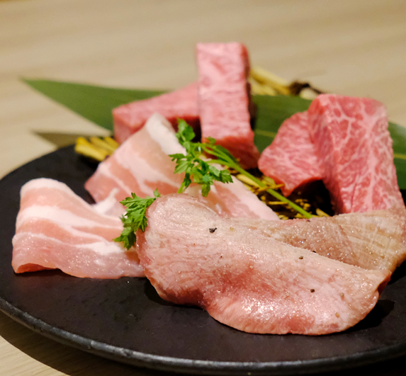 近江うし 焼肉 にくTATSU 青山本店的實拍圖