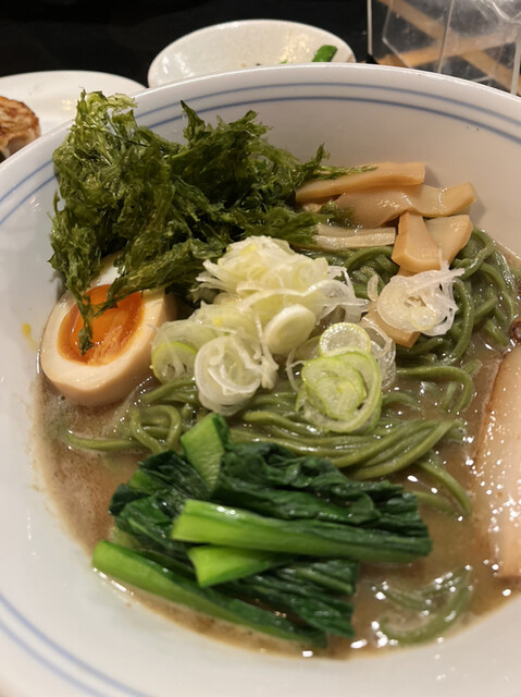 酒池肉林的实拍高清图