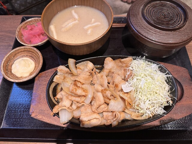 炭火焼干物定食 しんぱち食堂 エミオ田無店的實拍高清圖