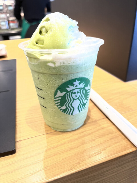 スターバックスコーヒー ビバスクエア京都 梅小路公園店的实拍高清图