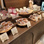 CHAT 札幌三越店的實拍圖