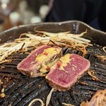 羊肉炭火焼 肉汁屋的實拍圖