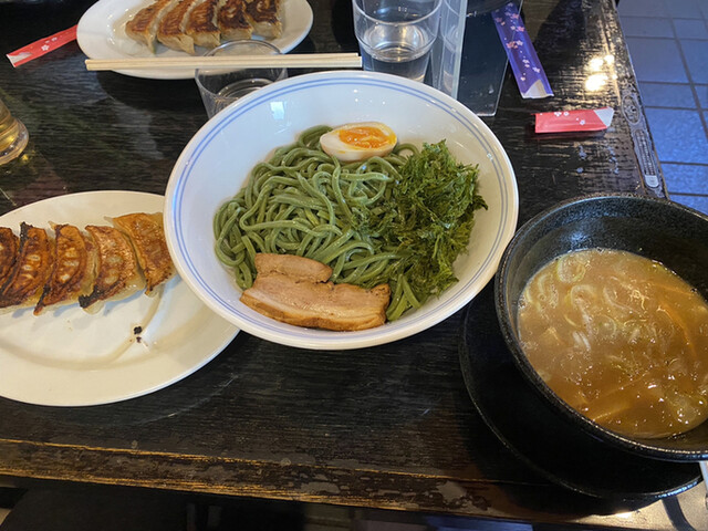 酒池肉林的实拍高清图