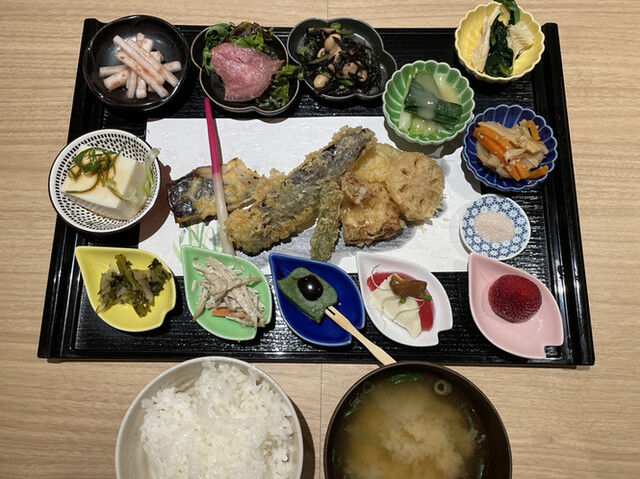 みのるダイニング 京都ポルタ店的实拍高清图