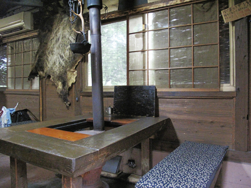 油山猟師小屋的实拍图