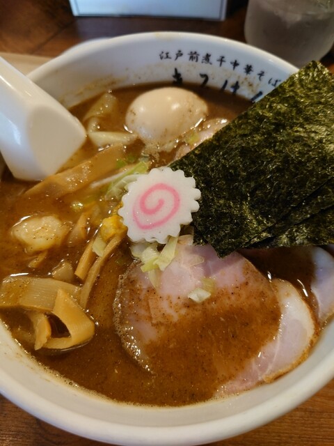 江戸前煮干中華そば きみはん 総本店的实拍高清图