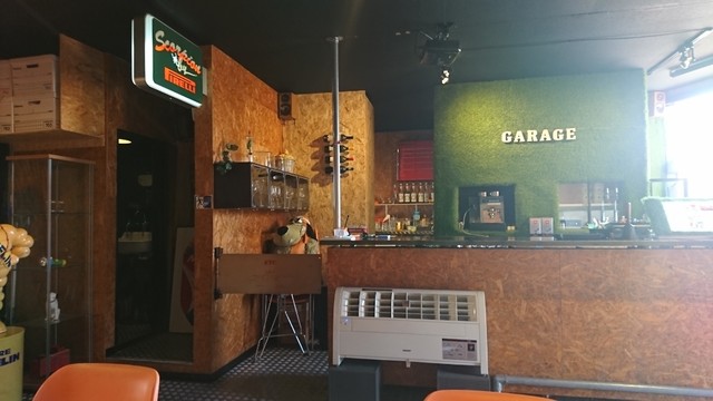 CAFE RESTAURANT GARAGE的实拍高清图