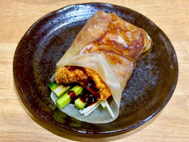 鶏部長と豚課長的实拍高清图