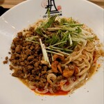 175°DENO〜担担麺〜 札幌北口店的实拍图