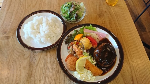 まるさか洋食堂的實拍高清圖