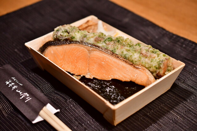 recommendations image for 刷毛じょうゆ 海苔弁 山登り GINZA SIX店