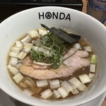 本田麺業 神田西口駅前店的實拍圖