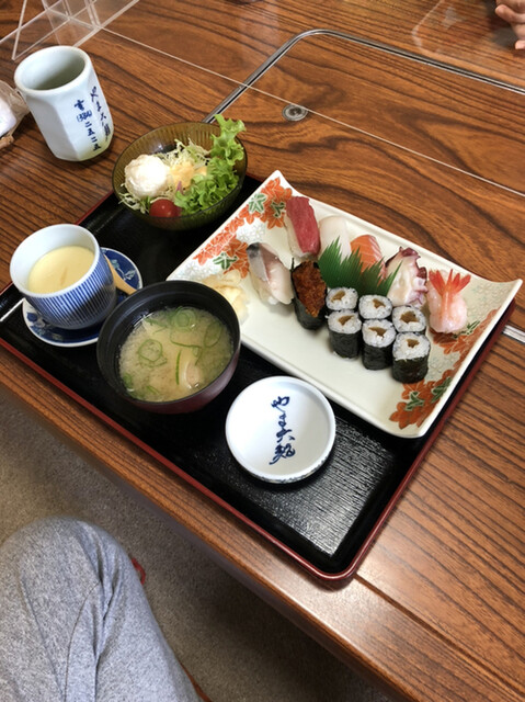 やま六鮨的实拍高清图