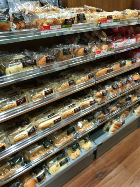 ファミマ!! 秋葉原UDX店的實拍高清圖