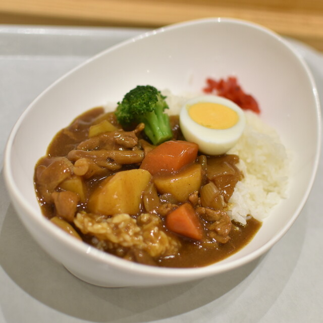 都庁第二本庁舎4階職員食堂的实拍高清图