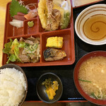 屋台居酒屋 大阪 満マル 伏見桃山店的实拍图