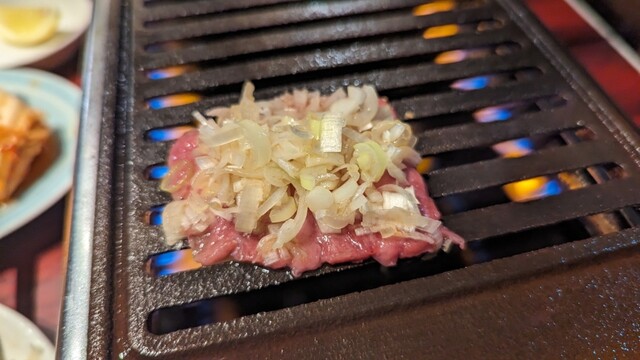 ホルモン・焼肉 キムチ的实拍高清图